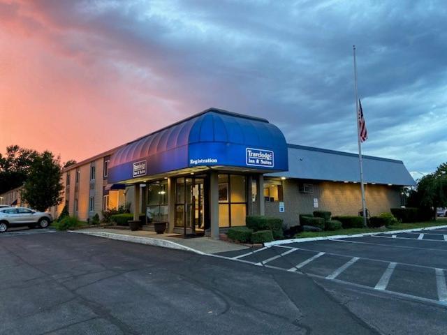 Travelodge Inn & Suites By Wyndham Albany Kültér fotó
