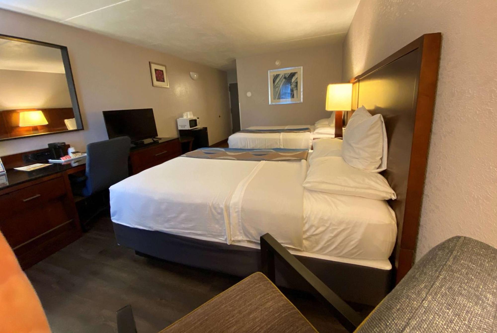 Travelodge Inn & Suites By Wyndham Albany Kültér fotó